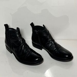 Miz Mooz Lynda Leather Whip Stitch Ankle Boots